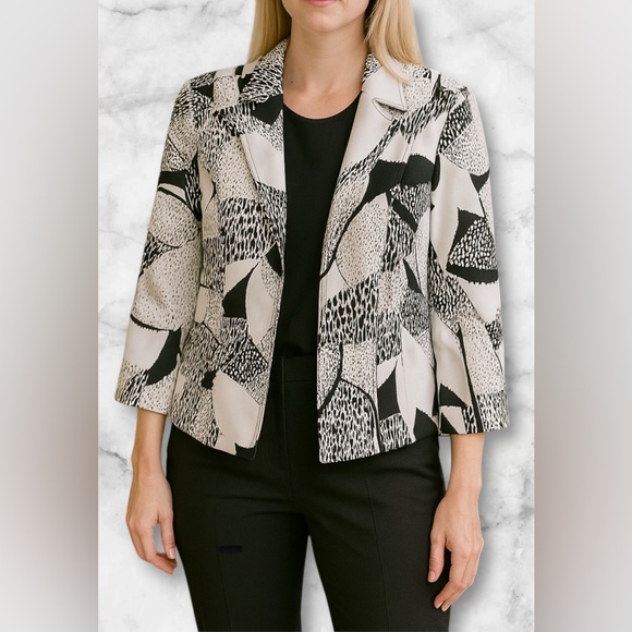 Chicos Black & White Spotted Patchwork Design Blazer Jacket Coat Size Med - Picture 1 of 8